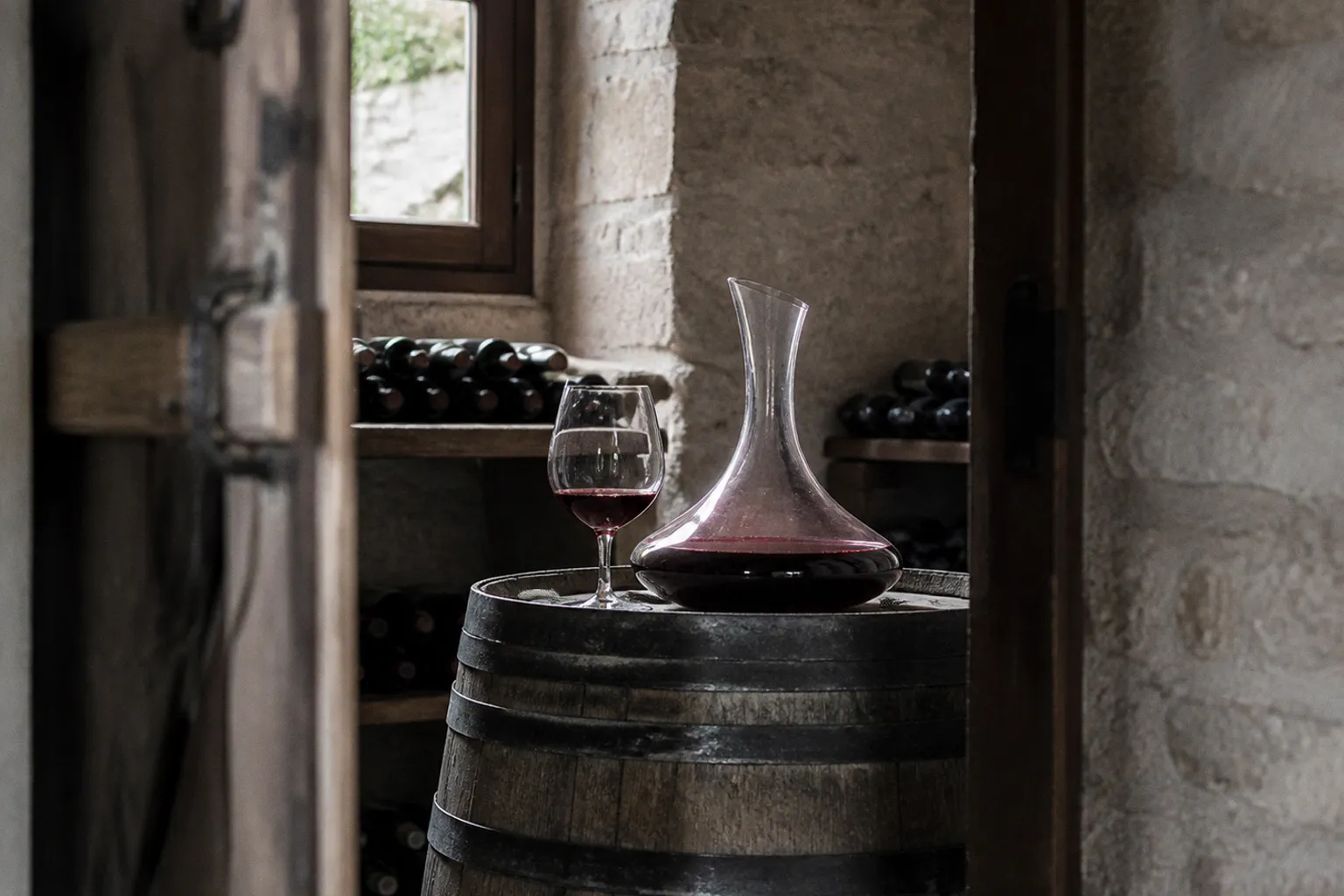 Carafage des vins de Bourgogne : la métamorphose du goût