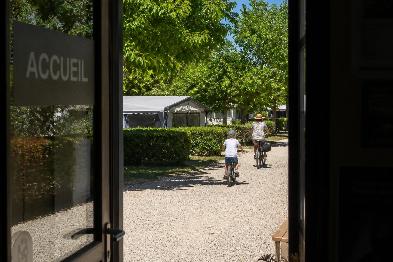 L'esprit du camping populaire : comment dénicher un gîte rural authentique