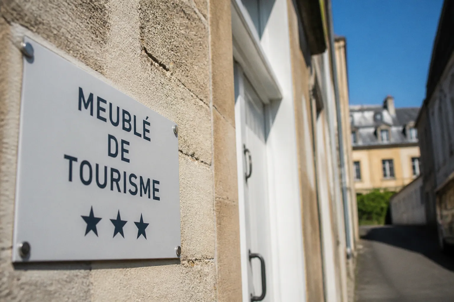 Location de gîte classé F ou G en 2026 : les règles pour maintenir votre activité