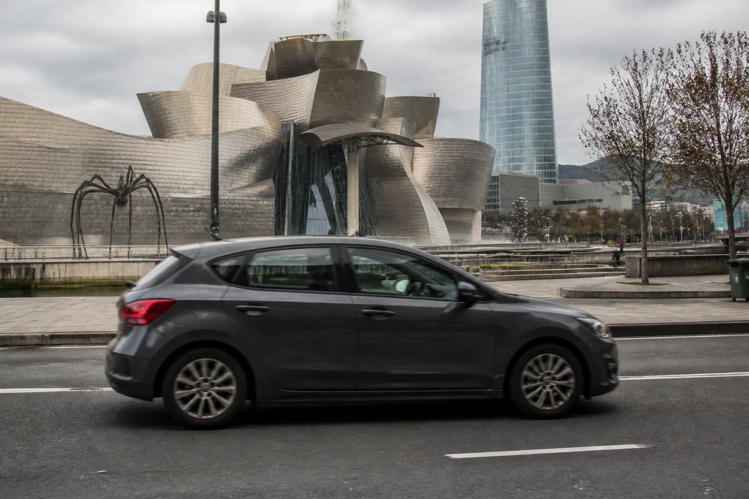 Louer une voiture à Bilbao : guide pratique pour votre séjour