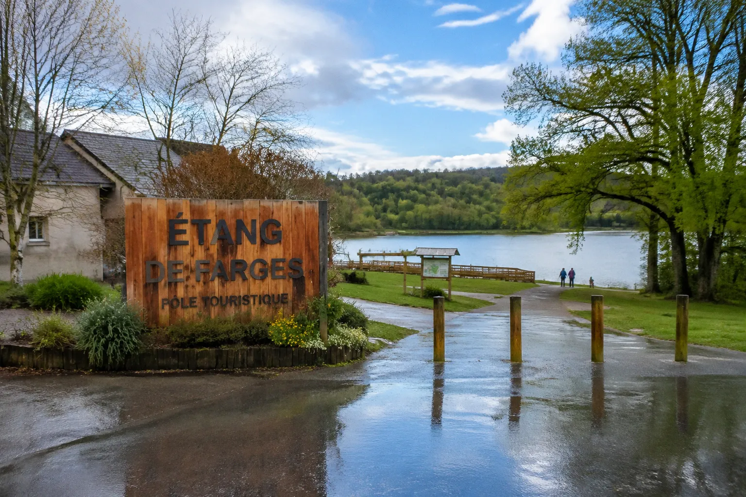 Tourisme vert dans le Berry : l'étang de Farges devient une halte incontournable